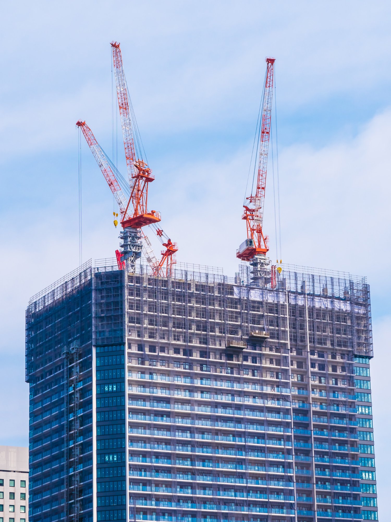 crane-building-construction-exterior
